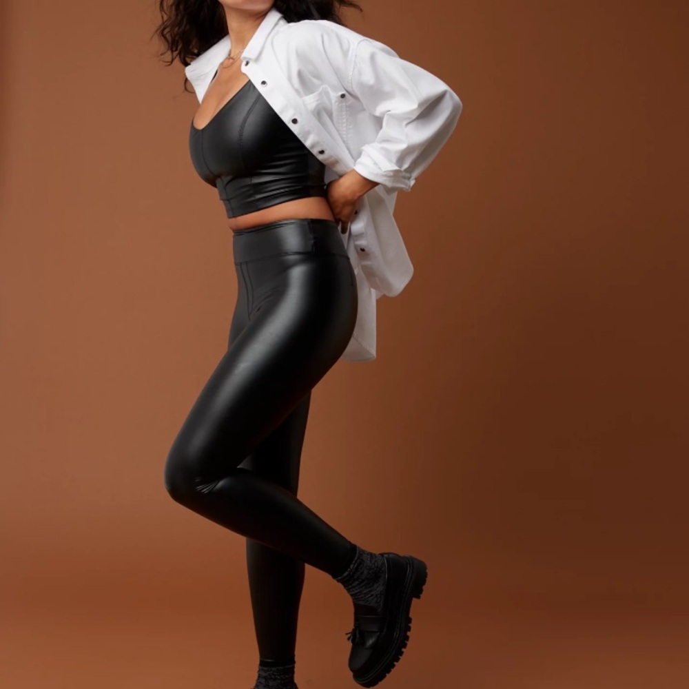 NWT OFFLINE By Aerie Real Luxe Faux Leather Legging Long